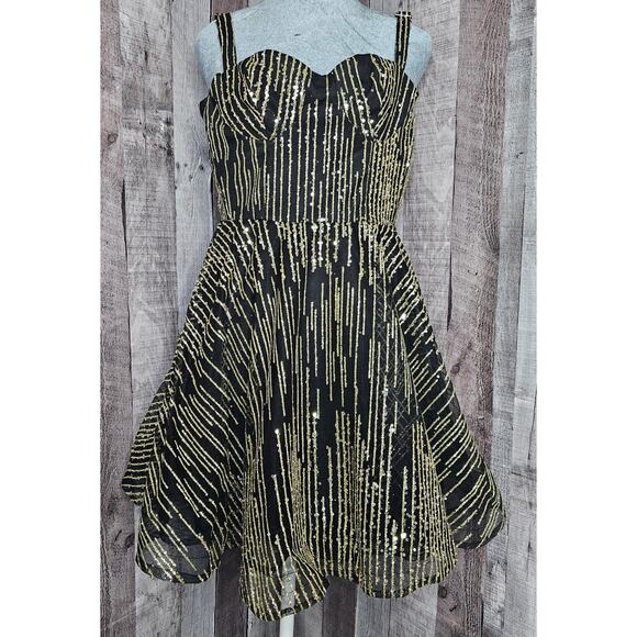 Unbranded Dresses & Skirts - BLACK & GOLD DRESS Sequine Mini Bustier Crinoline size Small